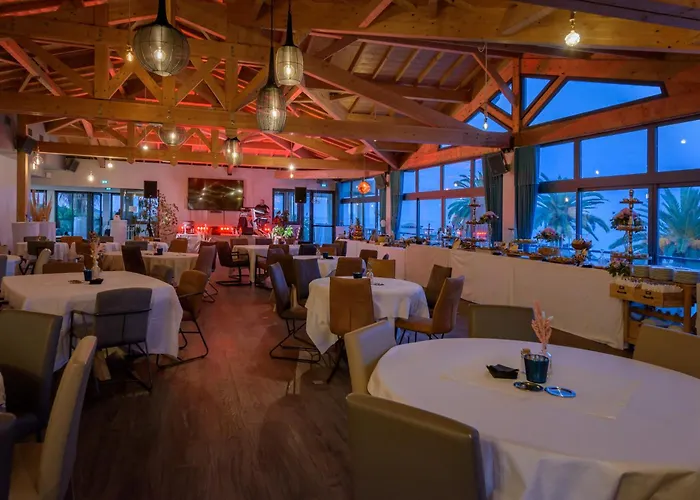 ホテル & Restaurant San Pellegrino Folelli