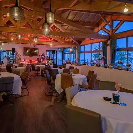 호텔 & Restaurant San Pellegrino Folelli