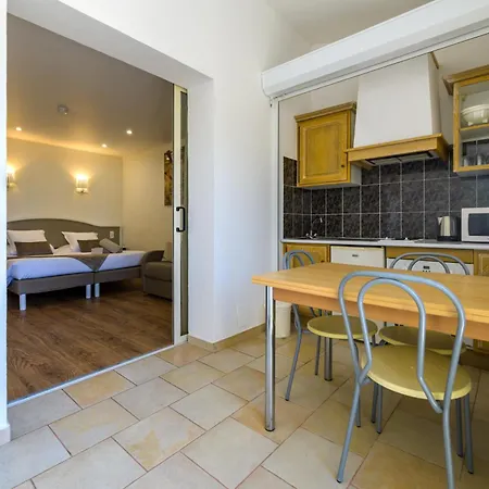 & Restaurant San Pellegrino Folelli