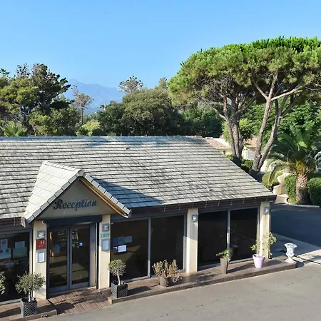 & Restaurant San Pellegrino Folelli