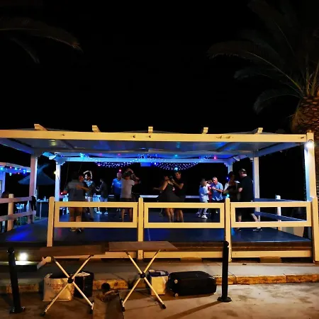 & Restaurant San Pellegrino Hotell Folelli