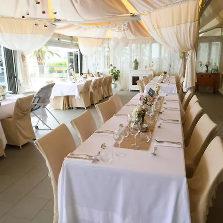 & Restaurant San Pellegrino فندق 3*