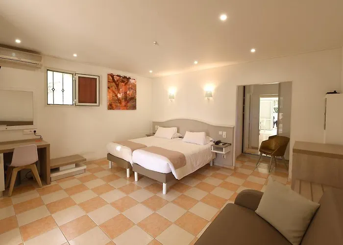 & Restaurant San Pellegrino Folelli