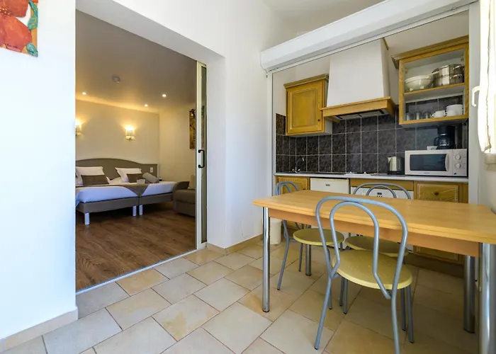 & Restaurant San Pellegrino Folelli