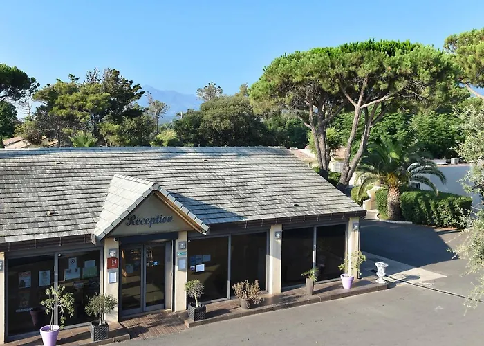 & Restaurant San Pellegrino Folelli